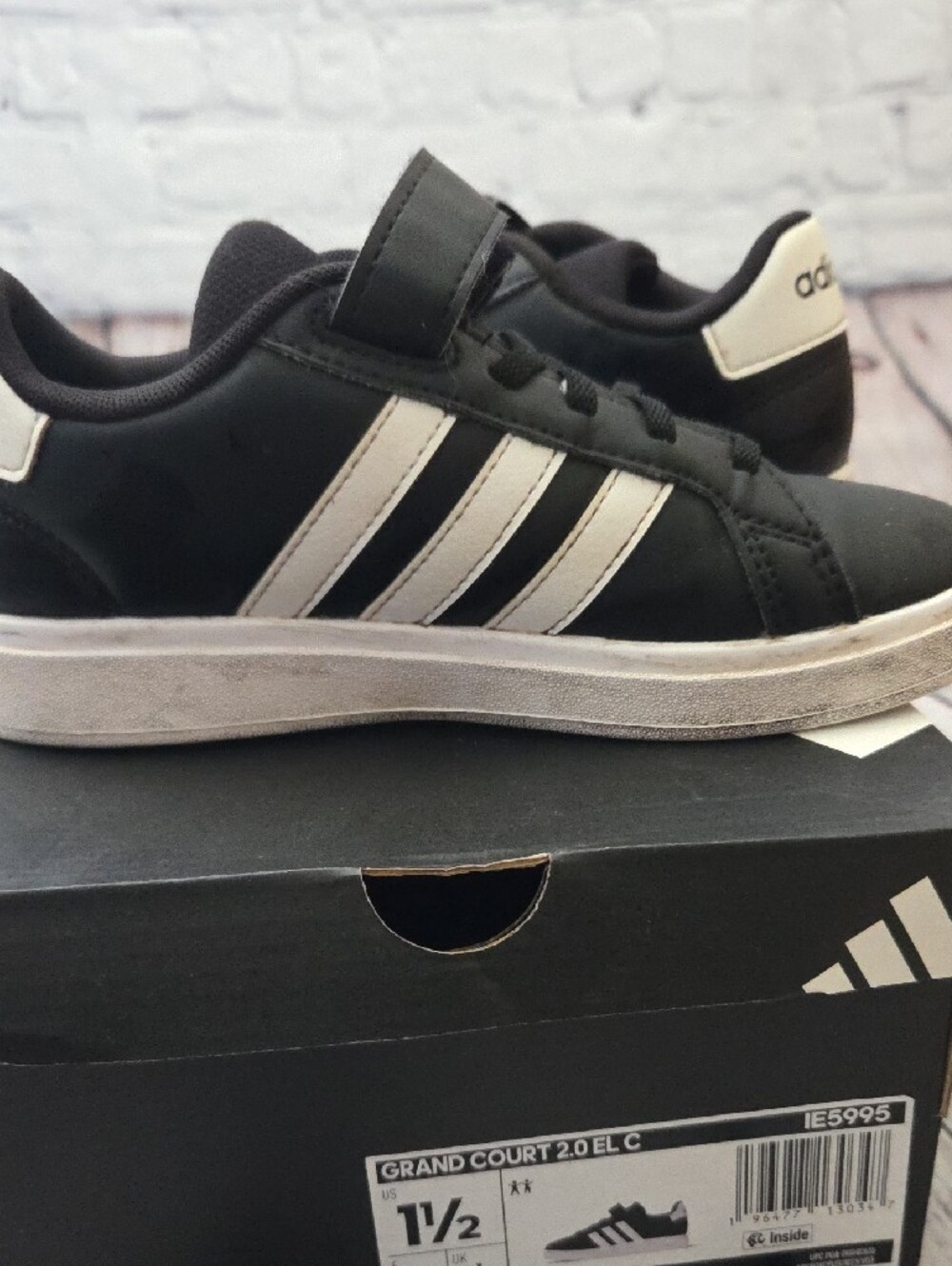 adidas GRAND COURT 2.0 Kids Black/White Shoes - Picture 6 of 7